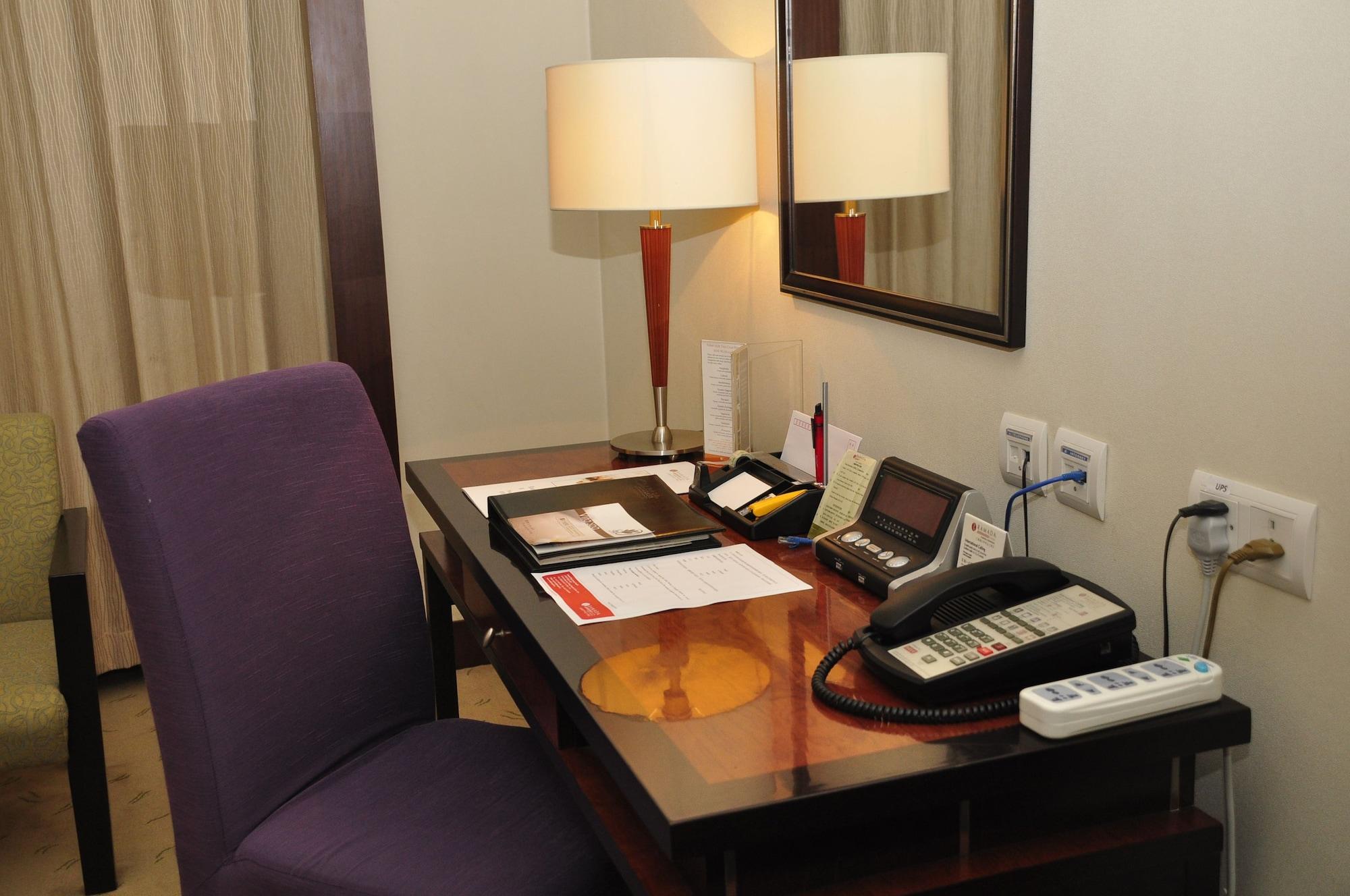 Ramada Plaza Pudong 4*