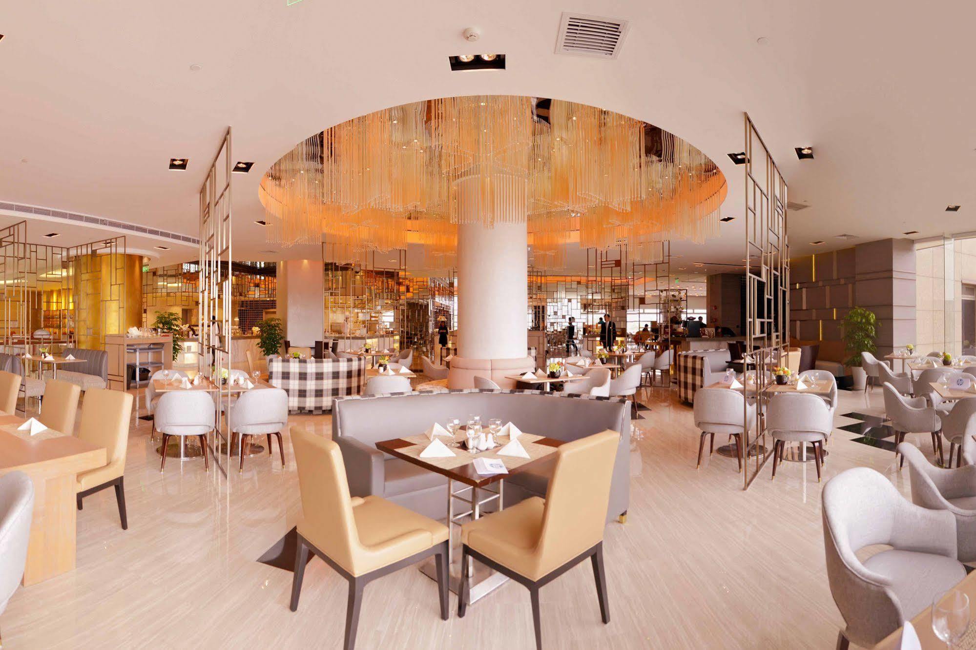 Ramada Plaza Pudong Shanghai