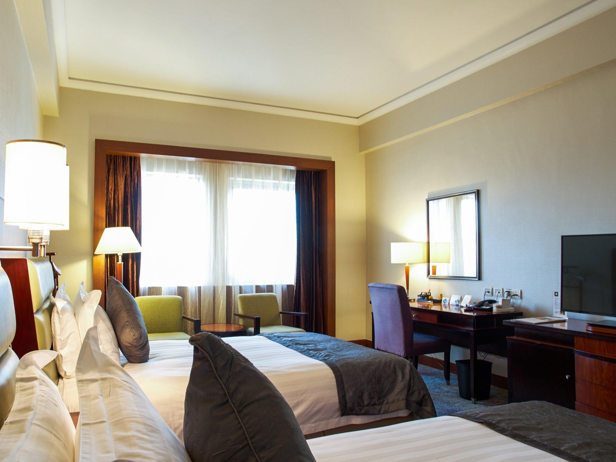 Ramada Plaza Pudong Hotel 4*