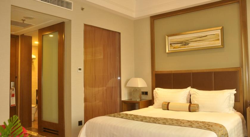 Ramada Plaza Pudong Hotel